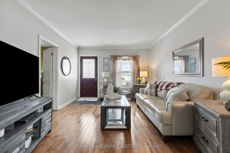 1-seneca-street-st-catharines-X12241365-5